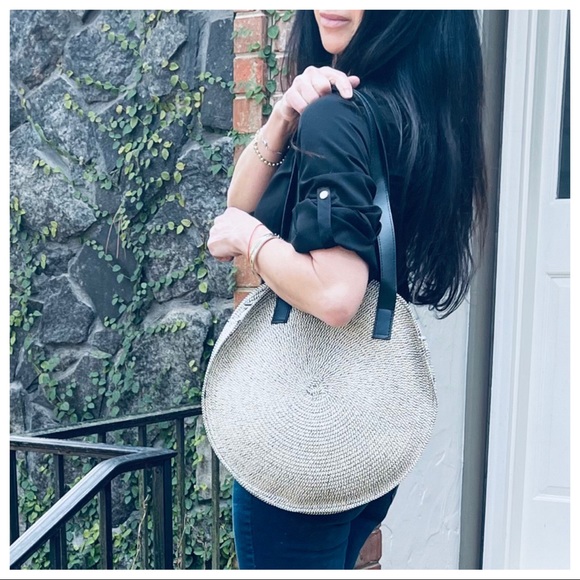 Boho Chic round straw handbag - Picture 5 of 9